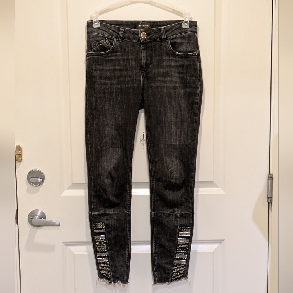 3/$30 EUC Mos Mosh 27 Jordon Deco Jeans in Black with Bejewelled Leg Patches
